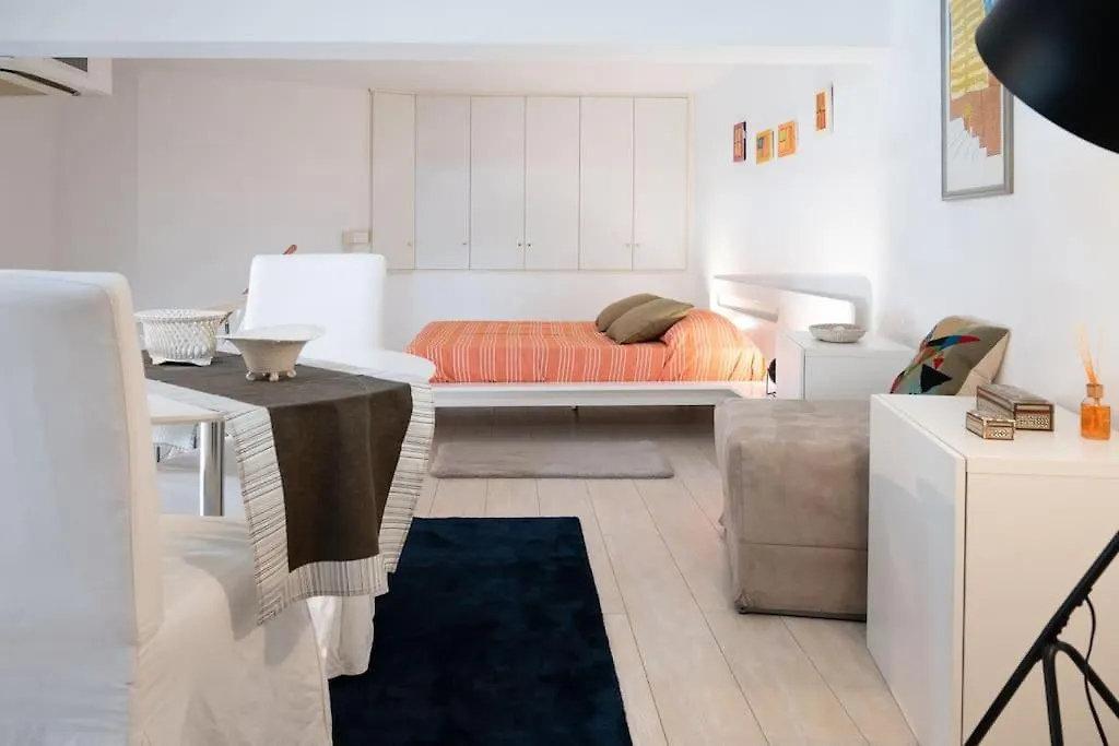 Casa Bartolomeo - Loft In Trastevere Rome 0*,  Italy